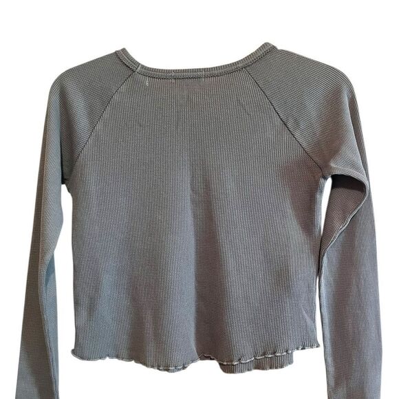 Originality Cropped Top - Picture 3 of 5